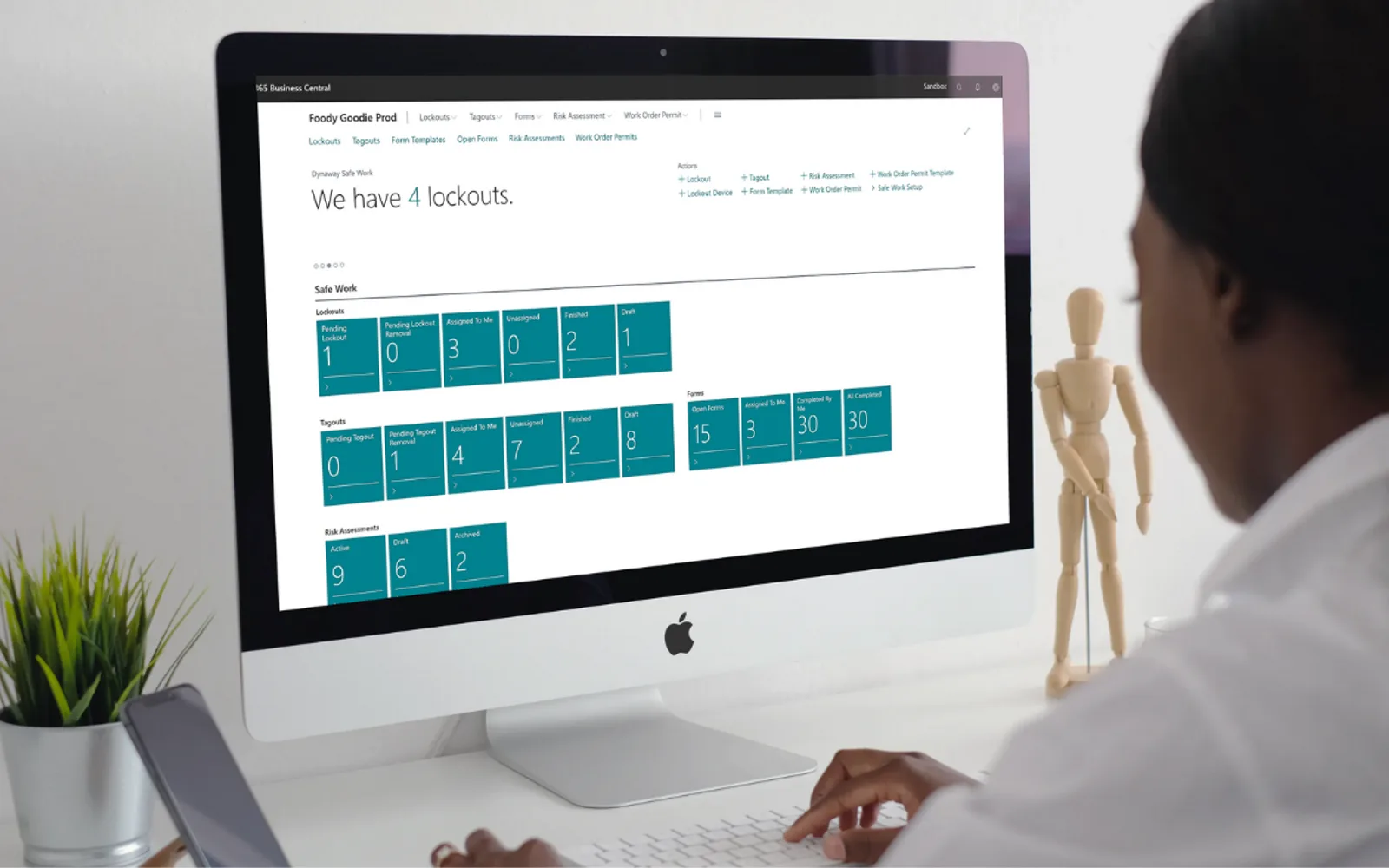 Dynaway Safe Work — screenshot from the Microsoft Marketplace listing